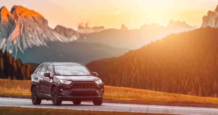 Best Road Trip Vehicles for Comfort and Efficiency